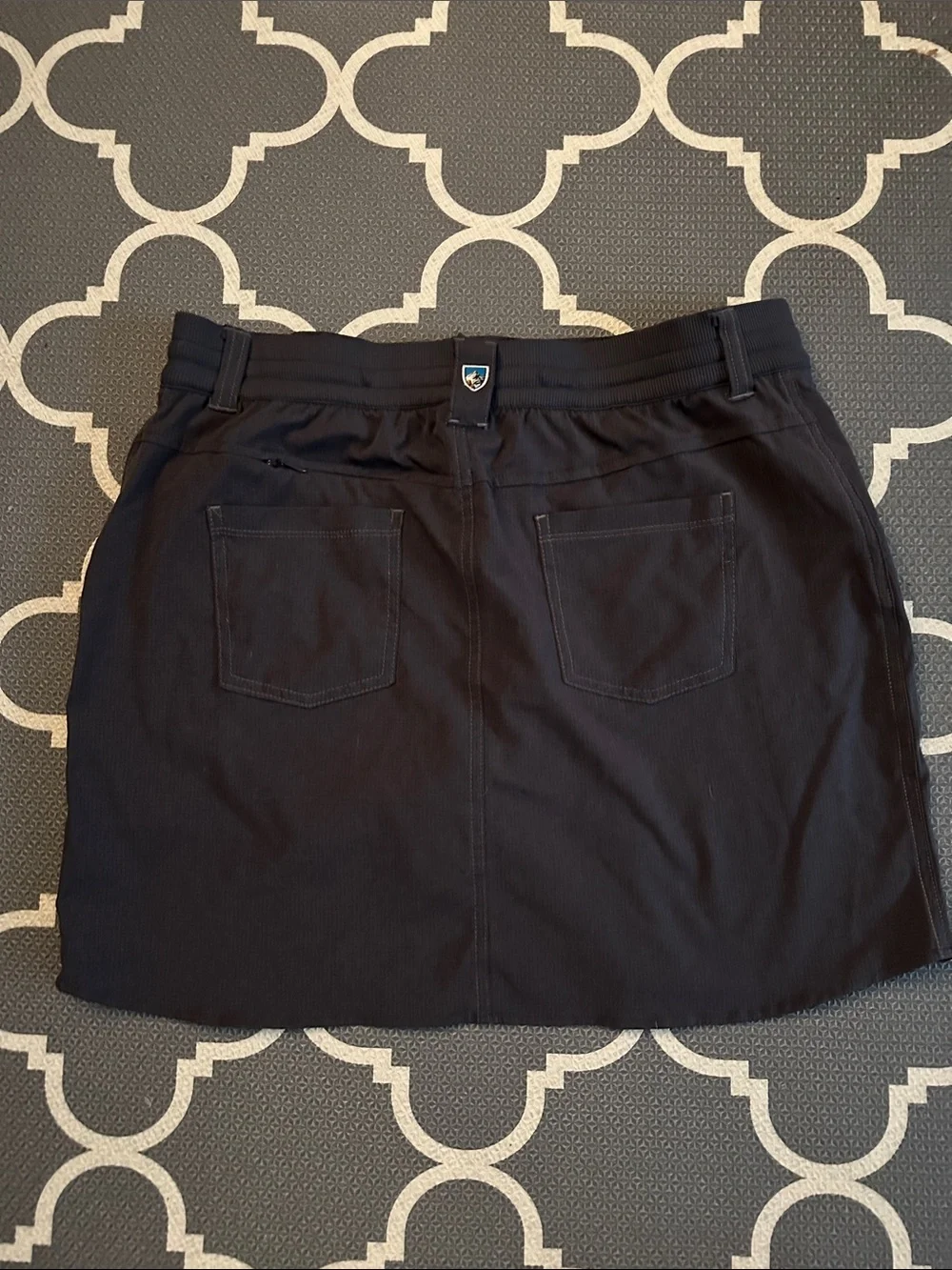 Kuhl sleek black